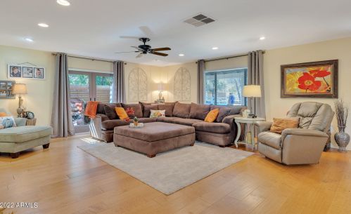 6415 37th St, Phoenix, AZ 85042-5003