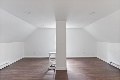 73 Barrows St, Dedham MA 02026-3050 exterior