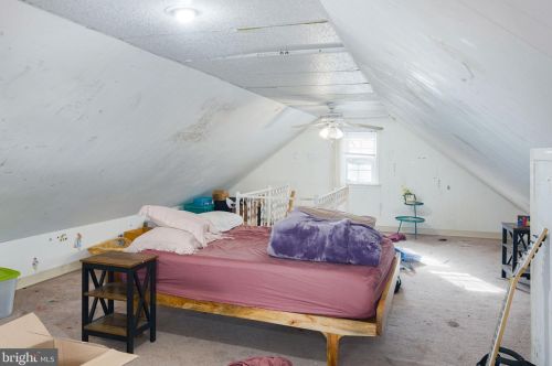 413 Beacon Ave, West Deptford NJ  08066-1152 exterior