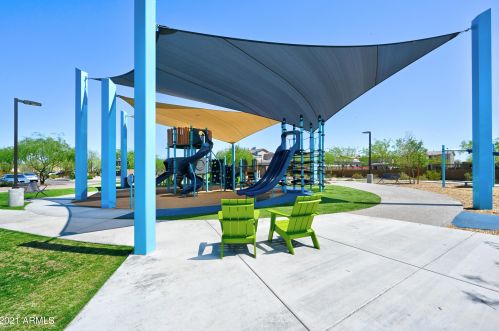 22029 33 Pl, Phoenix AZ 85018 exterior