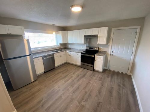 1344 Parkmont Dr, Garland TX  75041-2842 exterior