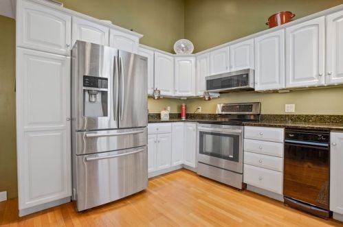 484 Essex St, Weymouth MA 02188-3501 exterior