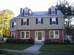 24 Manchester Rd, Newton, MA 02461-1121