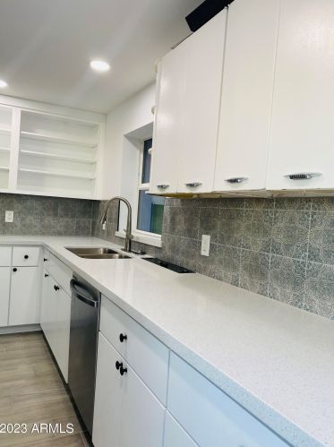 382 Cocopah St, Phoenix AZ  85003-2735 exterior