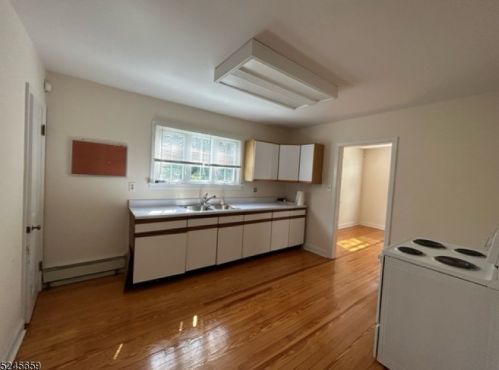 714 Milford Warren Glen Rd, Milford NJ  08848-1647 exterior