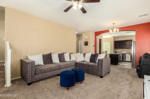 1947 77th Gln, Phoenix AZ  85035-5061 exterior