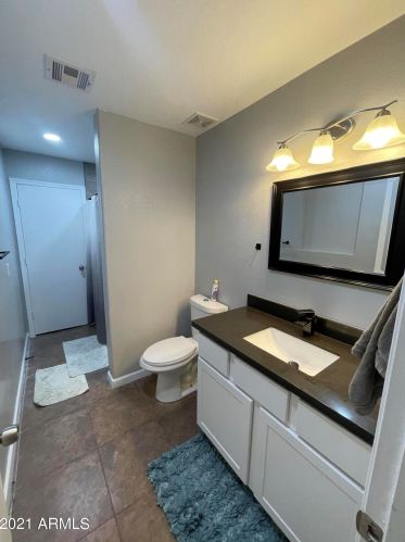 3629 73 Dr, Phoenix AZ 85033-3805 exterior