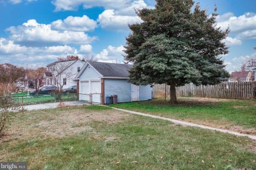 501 Broadway, West Deptford NJ 08093-1170 exterior