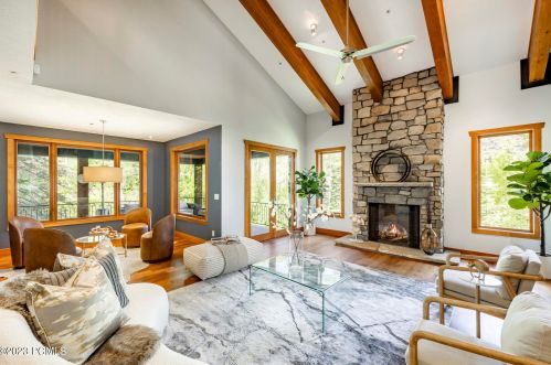 2505 Bear Holw Dr, Park City UT 84098-8524 exterior