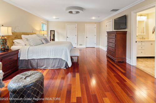 90 Lovett Ave, Little Silver NJ 07739-1403 exterior