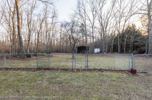 322 Stump Tavern Rd, Jackson Twp NJ 08527-3326 exterior