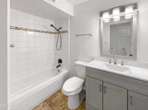 1956 Angela Dr, Phoenix AZ  85023-2334 exterior