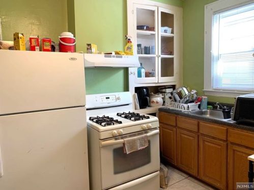 85 1st Ave, Kearny NJ  07032-4026 exterior