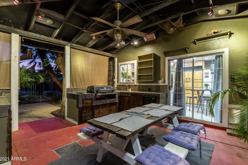 18824 30th St, Phoenix AZ  85050-3412 exterior