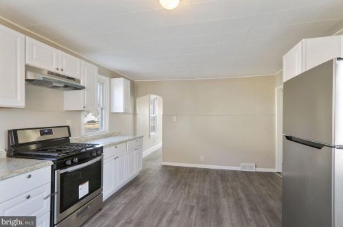 1776 Delsea Dr, West Deptford NJ 08093-1222 exterior