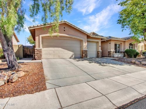 2926 Eastman Dr, Phoenix AZ  85086-1501 exterior