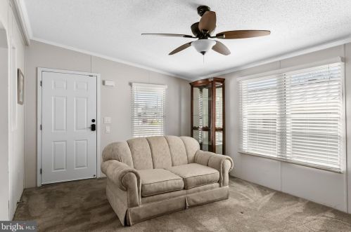 112 Cardinal Ave, West Deptford NJ  08051-1385 exterior