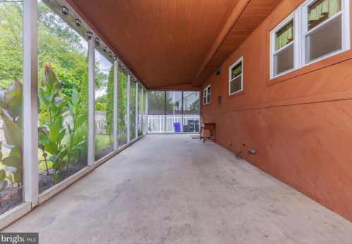 247 King St, West Deptford NJ 08096-2229 exterior