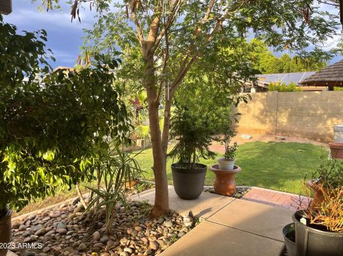 16017 34th Ave, Phoenix AZ 85051-1206 exterior