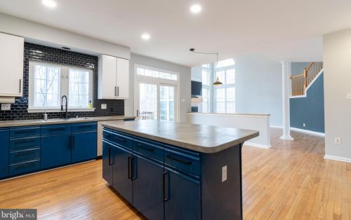 5484 Wooded Way, Columbia MD  21044-5722 exterior