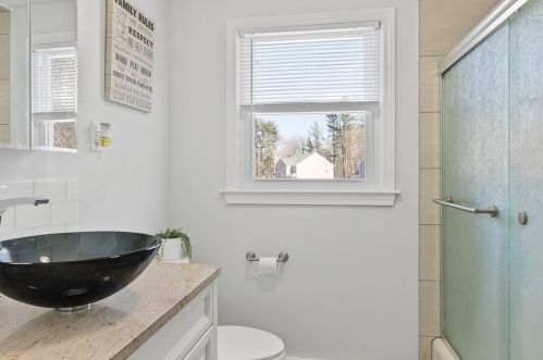 54 Apple Blossom Ln, Taunton MA 02780-4718 exterior