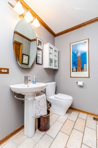 3132 Wenonah Ave, Forest View IL 60402-2952 exterior