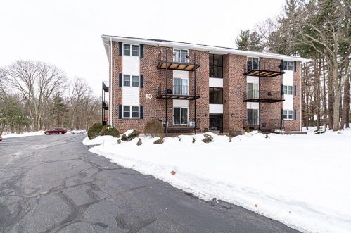 13 Dallas Dr, Dracut MA  01826-3245 exterior