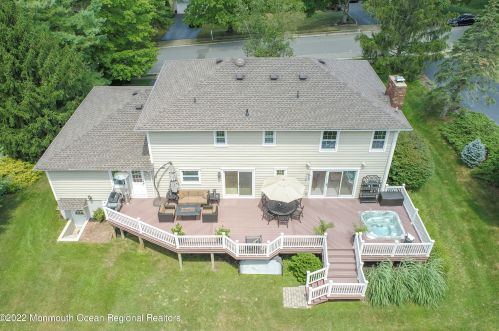 32 Lambert Johnson Dr, Tinton Falls NJ 07712-3753 exterior