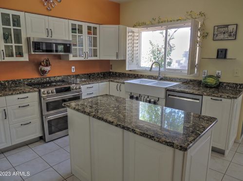 15034 44th Pl, Phoenix AZ 85050-8584 exterior