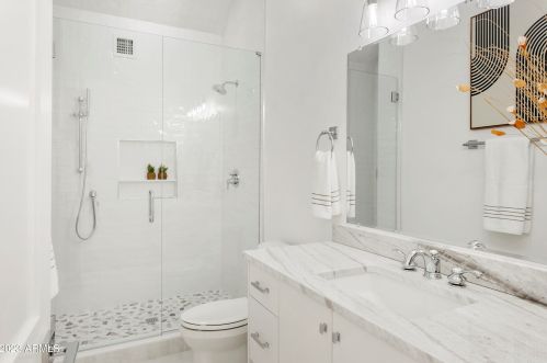 222 Belmont Ave, Phoenix AZ  85021-7229 exterior