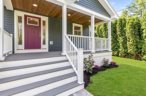 405 Main St, Lynnfield MA 01940-2559 exterior