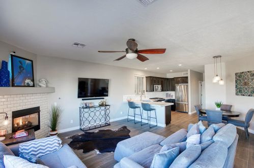 12819 18 Pl, Phoenix AZ 85034-6710 exterior