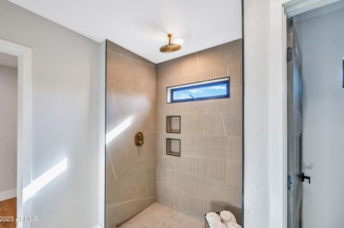 4115 Catalina Dr, Phoenix AZ 85015-6024 exterior