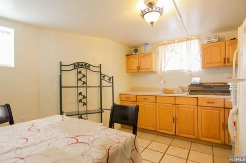 789 Kearny Ave, Kearny NJ 07032-2507 exterior