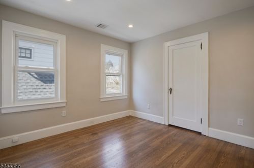 19 Elmwood Ave, Belleville NJ  07109-2306 exterior