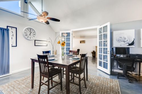 3001 Clinton St, Phoenix AZ 85029-4235 exterior