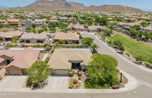 26205 56 Dr, Phoenix AZ 85031-1831 exterior