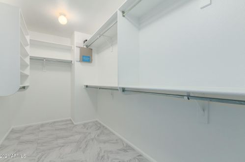 20910 37th Pl, Phoenix AZ  85050-4863 exterior