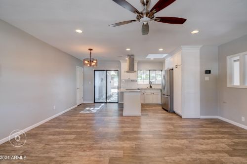 2535 Fairmount Ave, Phoenix, AZ 85016-6717