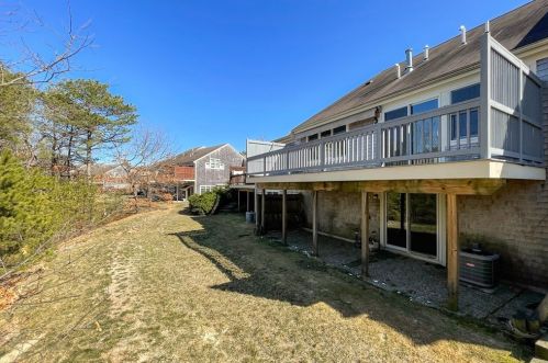 83 Bradstreete Xing, Plymouth MA 02360-8814 exterior