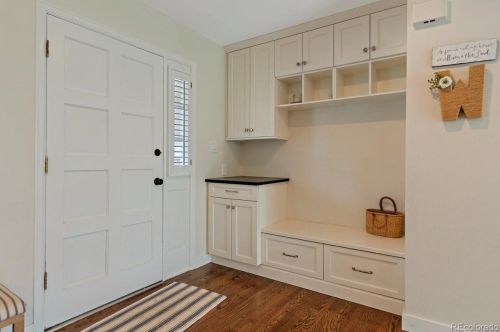 6824 Leyden Ct, Englewood, CO 80112-1039