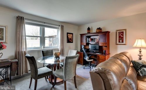 1157 Mantua Pike, West Deptford NJ 08097-1229 exterior