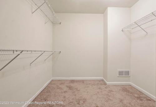 134 Waypoint Dr, Tinton Falls NJ 07724-2184 exterior