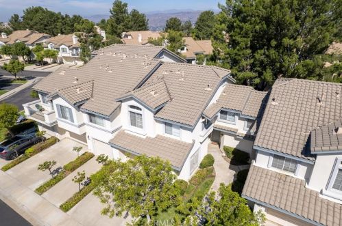 8035 Treeview Ct, Anaheim CA 92808-1553 exterior