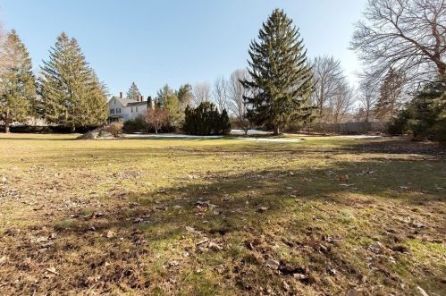 442 Washington St, Canton MA 02021-3630 exterior