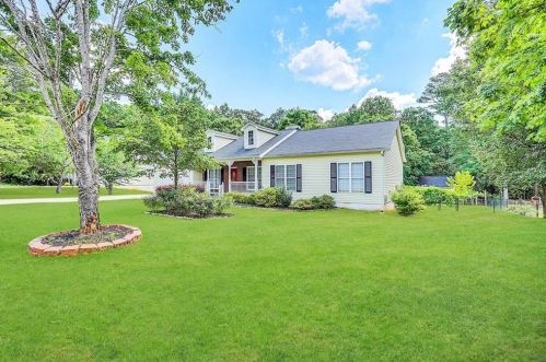 154 Windsor Cir, Stockbridge GA  30281-1864 exterior