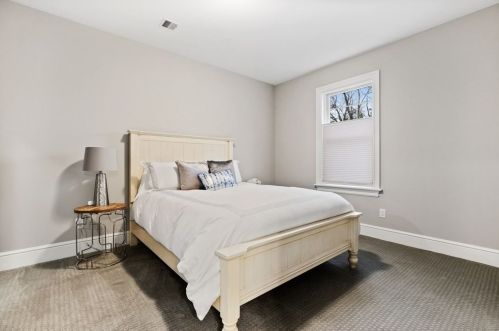 47 Goddard St, Newton MA 02461-1918 exterior