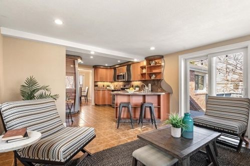 10 Kensington Ave, Newton MA 02465-1314 exterior