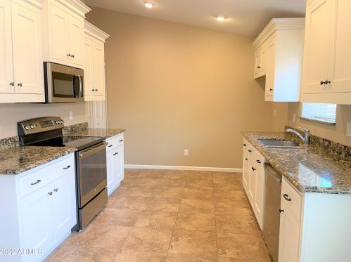 4840 Abraham Ln, Phoenix AZ  85054-6108 exterior