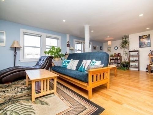 20 Castle Rd, Nahant MA 01908-1147 exterior